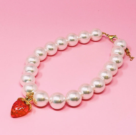 Color Bauble Sweet Fruit Lovely Necklace: Strawberrry