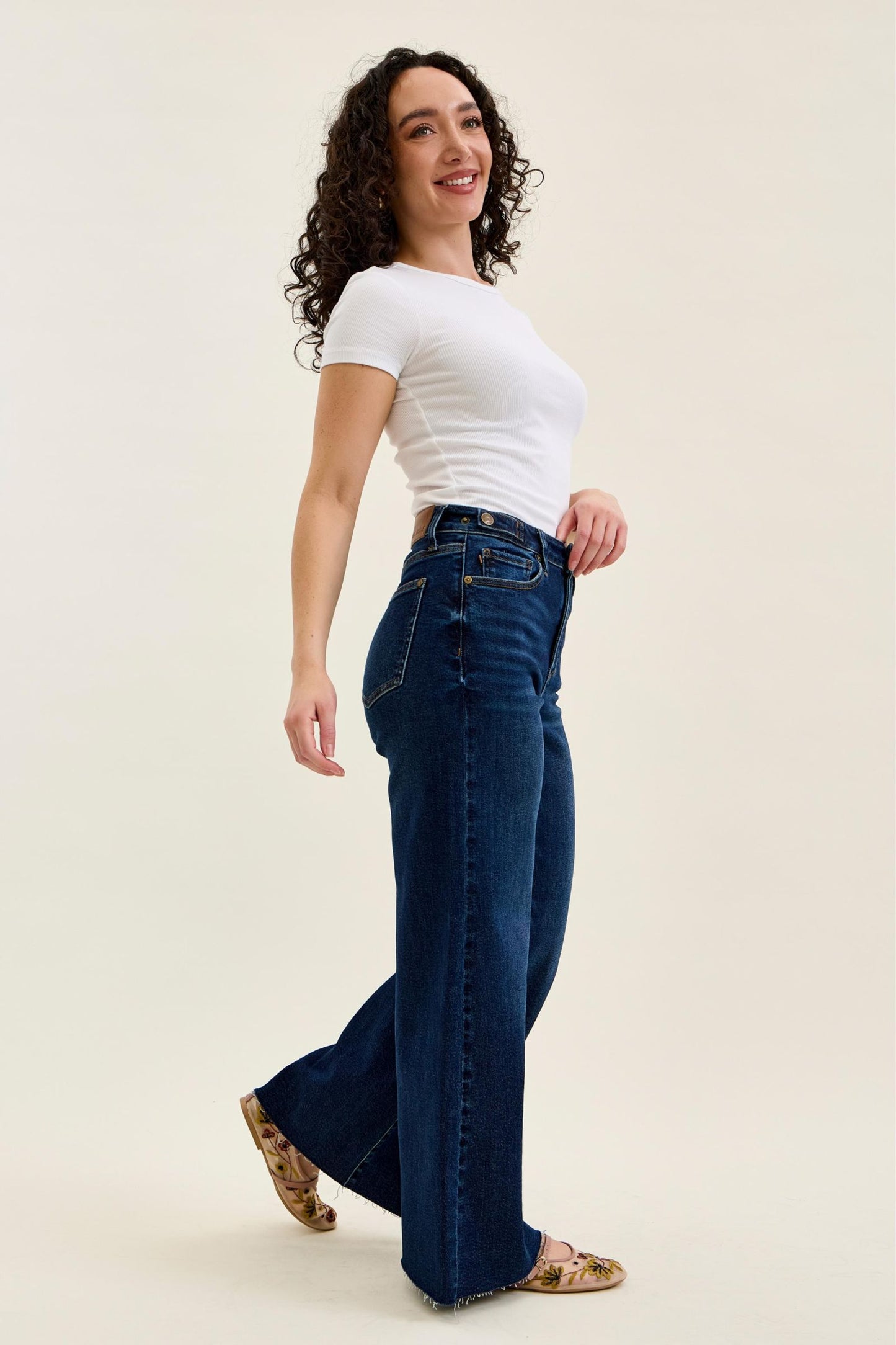 Judy Blue HW Petite Retro Wide w/ Adjustable WB Tabs + Raw hem 881114 PT