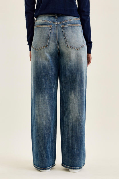 Judy Blue HW WILHELMINA Baggy MD Vintage Blast Jeans 881157