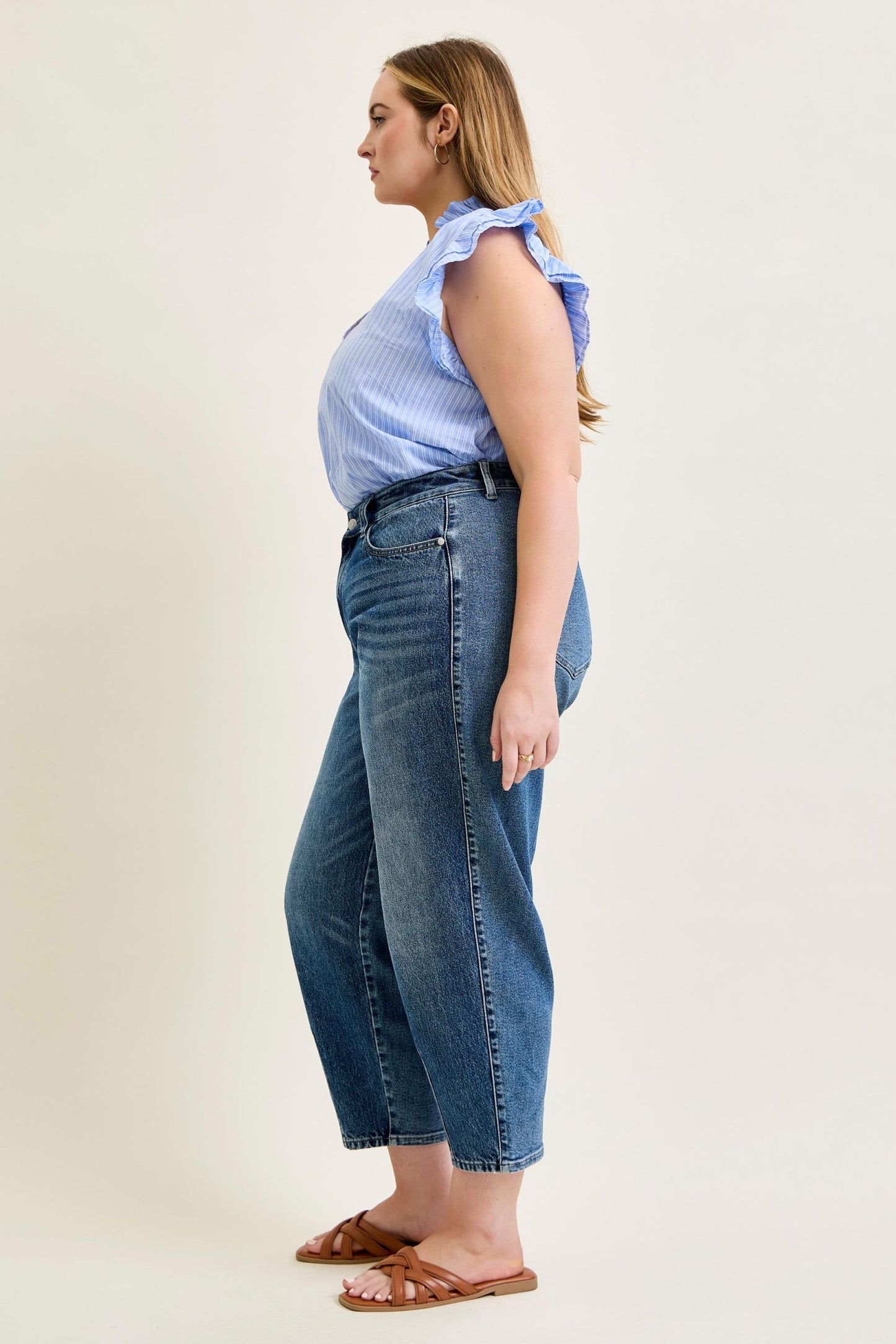 Judy Blue HW R.M. Barrel w/ Dart Detailing Jeans 881152