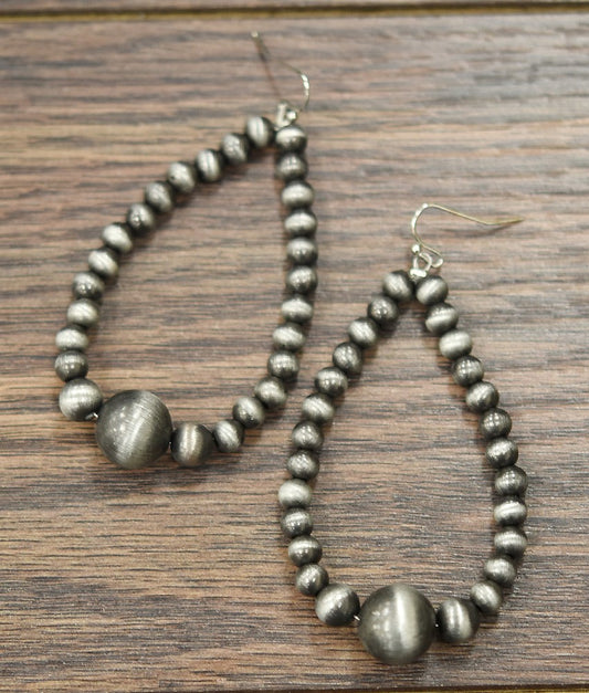 Navajo Pearl Earrings