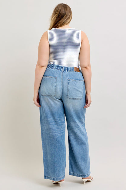 Judy Blue HW Featherweight Baggy Elasticated WB Jeans 881090