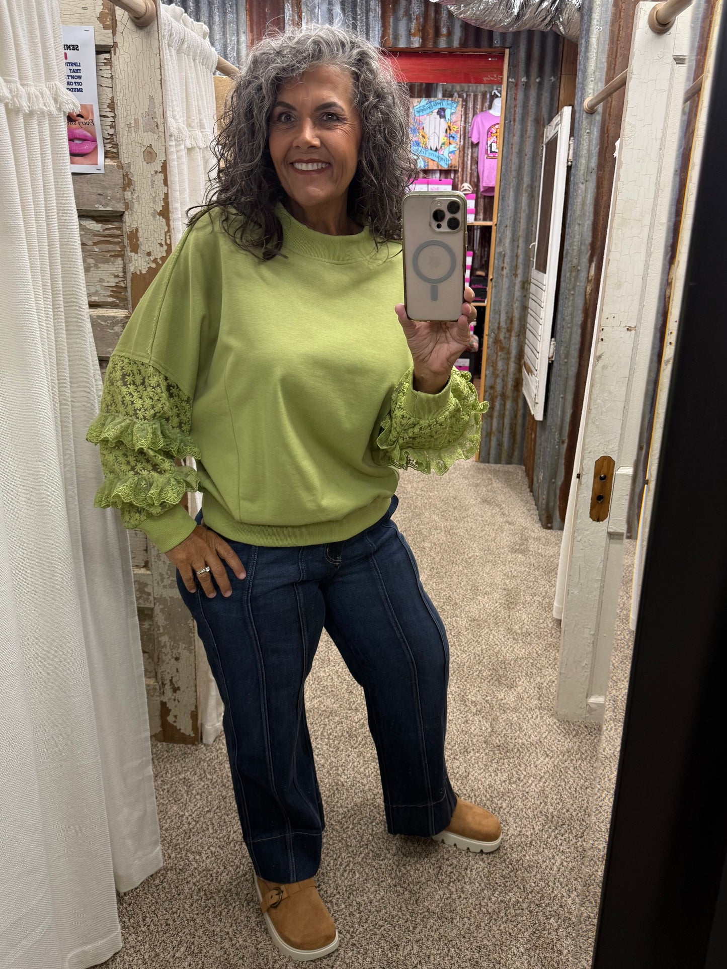 APPLE GREEN LACE SLEEVES CONTRAST TERRY PULLOVER
