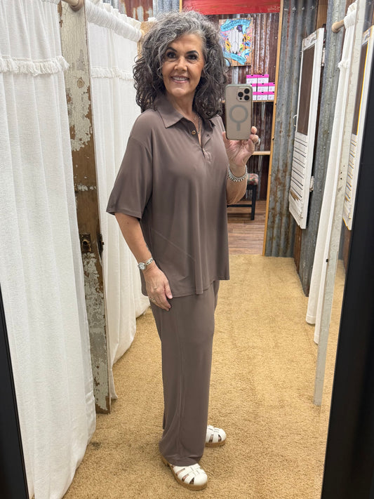 2-Piece Blouse + Relaxed Pants Resort Wear Mocha Set