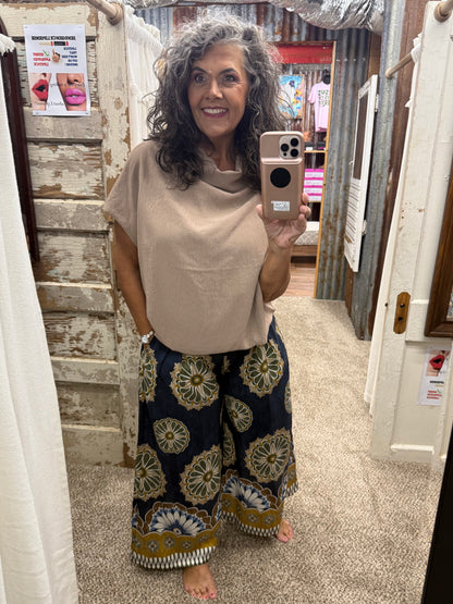 UMGEE Midnight Medallion Print Pants