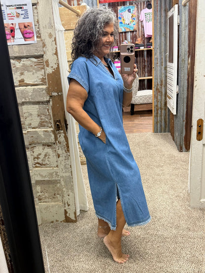 UMGEE Light Denim Washed Collared Denim Midi Dress