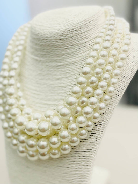 CHIC - 5-Strand Pearl Necklace
