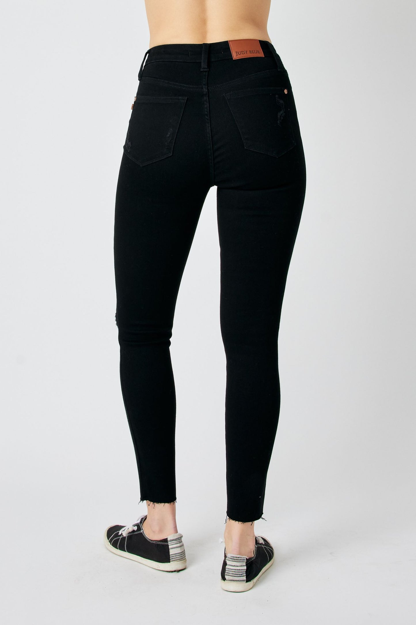 Judy Blue H/W Black Destroy Knee Raw Hem Skinny 88562