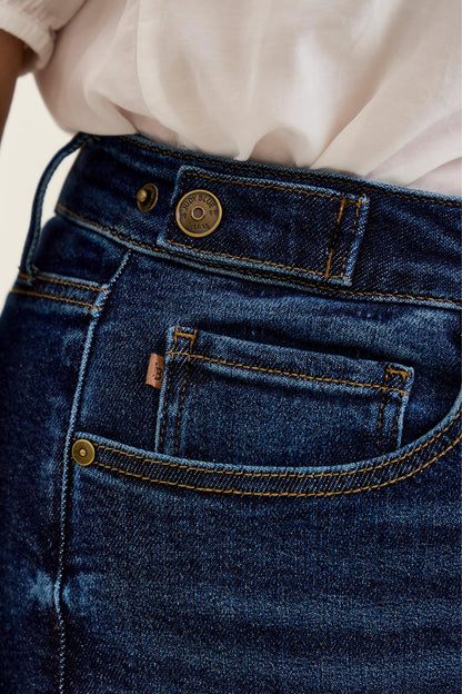 Judy Blue HW Retro Wide w/ Adjustable WB Tabs + Raw hem 881114