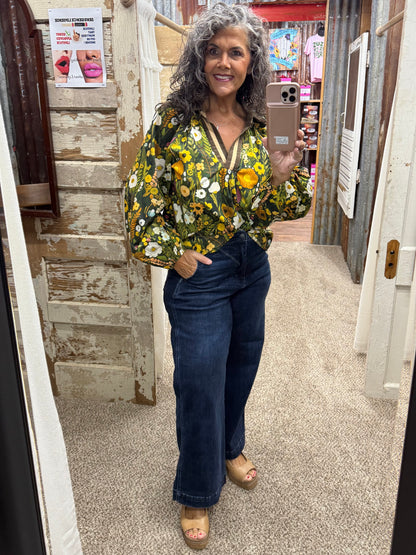 UMGEE Olive Floral Print Contrast Collar Long Sleeve Blouse