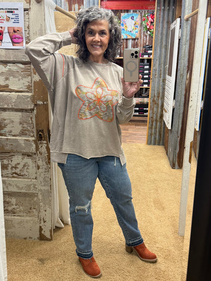 STAR PATCH FRONT WASHED TERRY PULLOVER