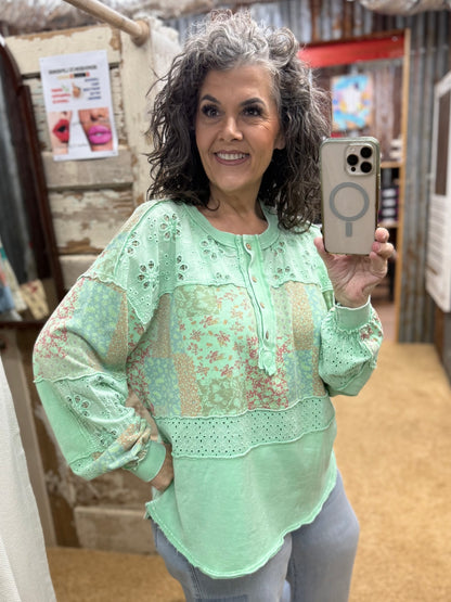 ATLANTIS GREEN PRINT MIX BUTTON FRONT WASHED TOP