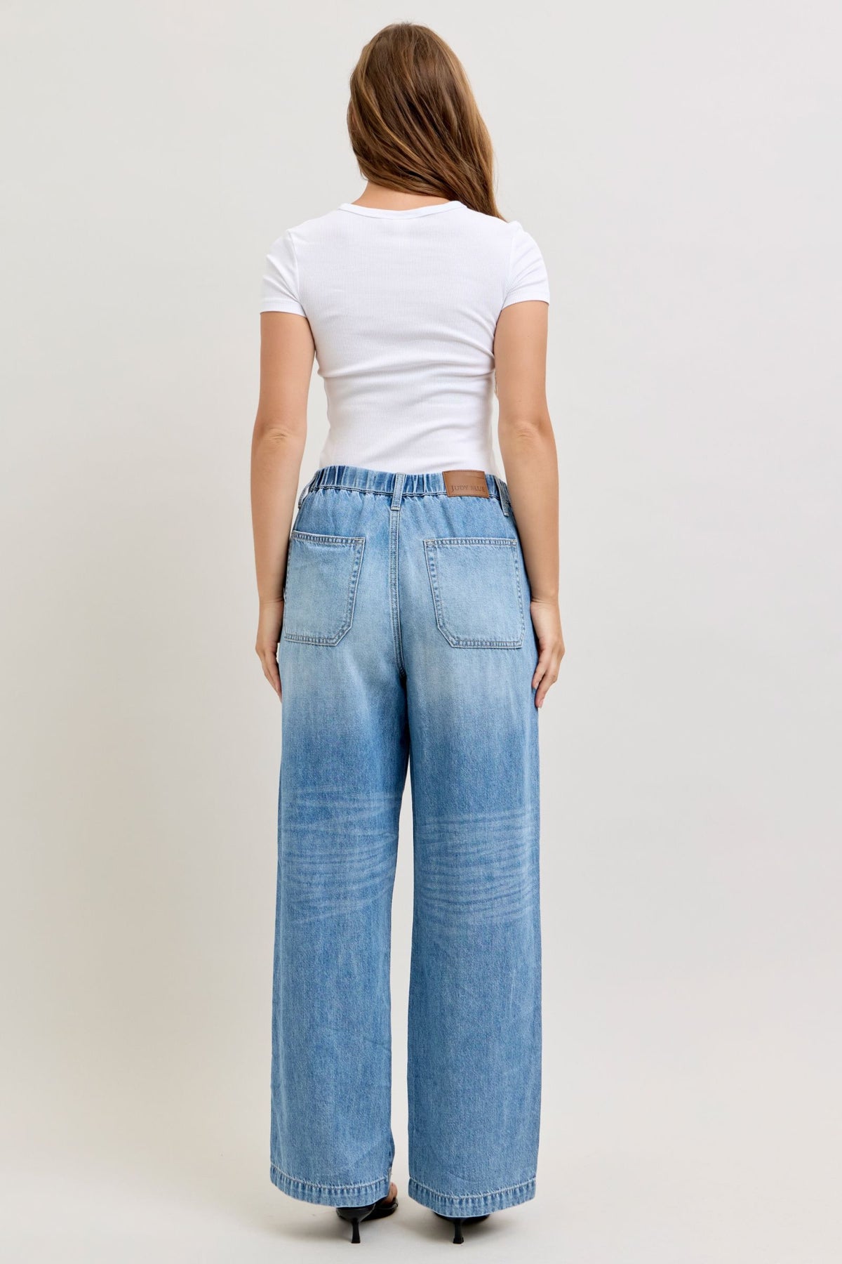 Judy Blue HW Featherweight Baggy Elasticated WB Jeans 881090