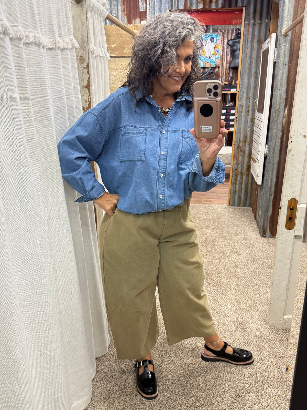 Brad & Rena Relaxed Cropped Pants - Olive