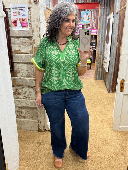 UMGEE Green Mix Geometric Print Top w/ Contrast Trim