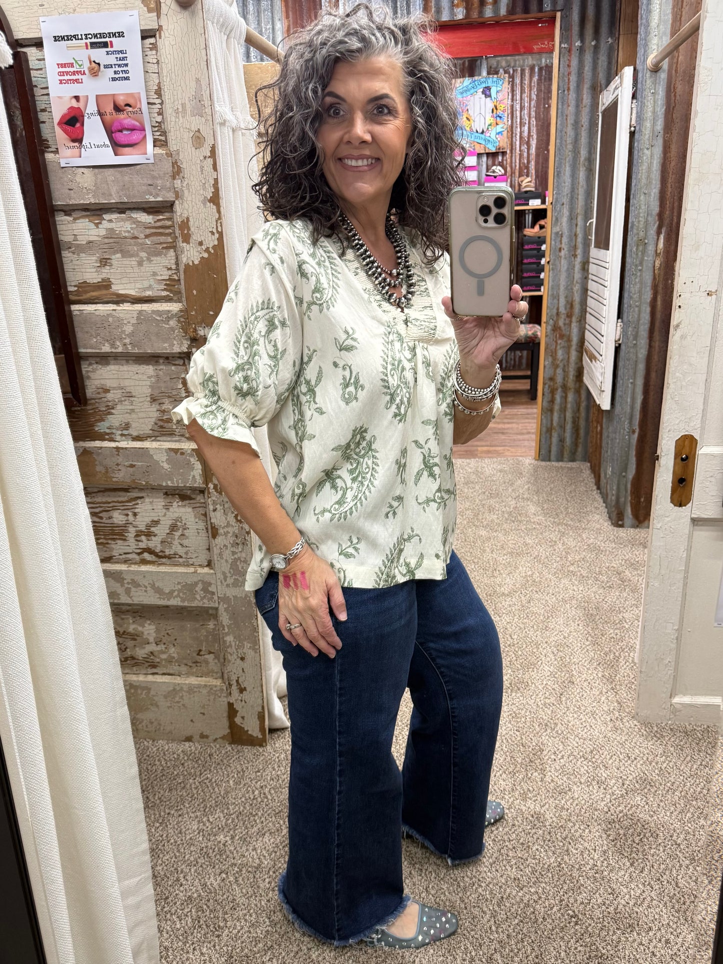 UMGEE Green Willow Vine Ruffle Trim Blouse