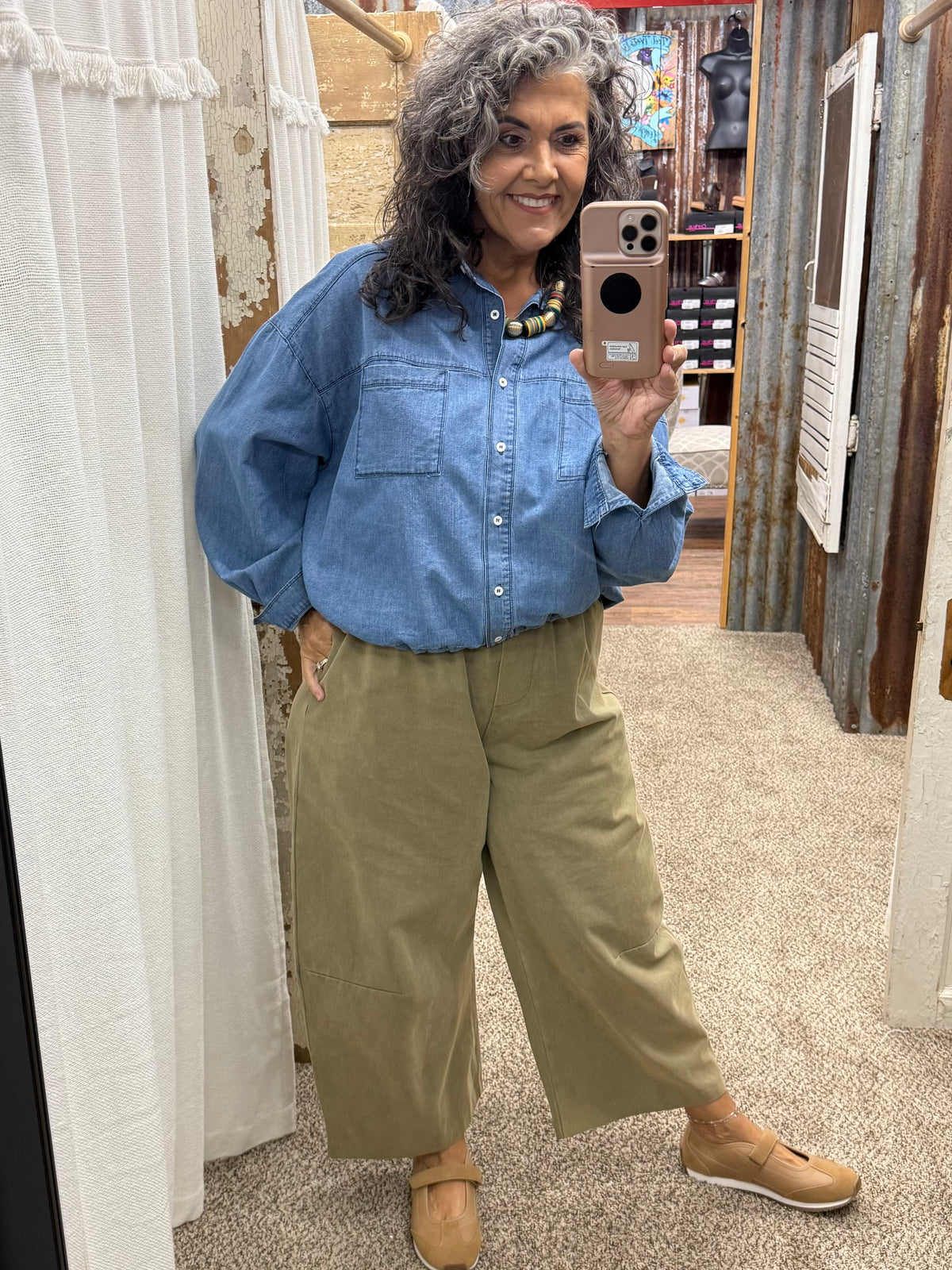 Brad & Rena Relaxed Cropped Pants - Olive