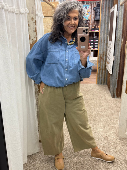 Brad & Rena Relaxed Cropped Pants - Olive