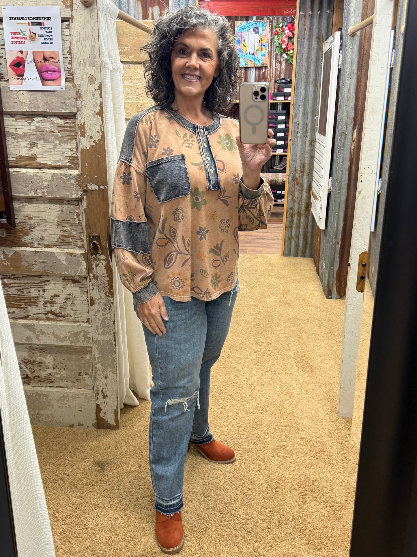 MOCHA FLORAL PRINT WASHED TERRY HENLEY TOP