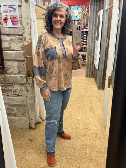 MOCHA FLORAL PRINT WASHED TERRY HENLEY TOP