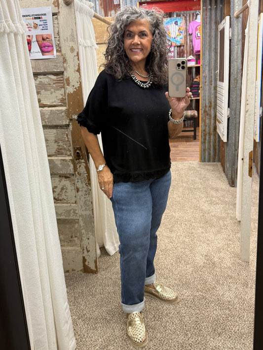UMGEE Black Linen Frayed Hem Scallop Edge Top