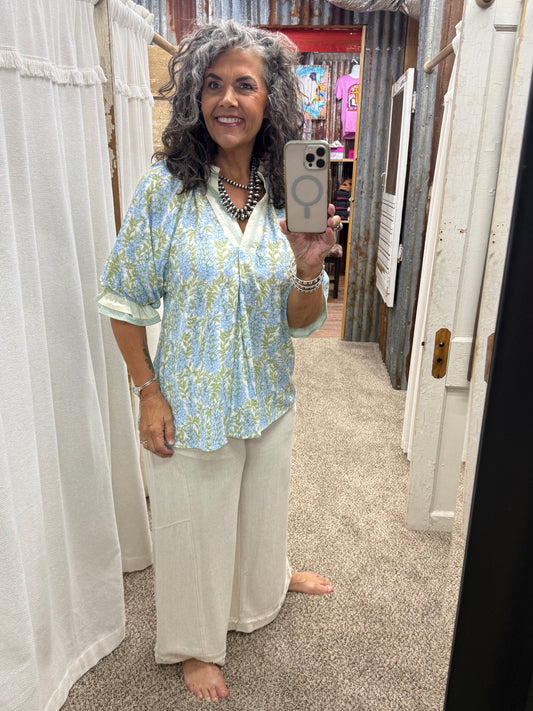 UMGEE Sky Mix Spring Burst Print V-Neck Top