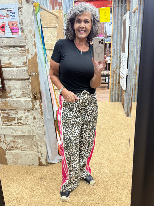 LEOPARD PRINT NEON PINK SIDE CONTRAST WIDE PANTS