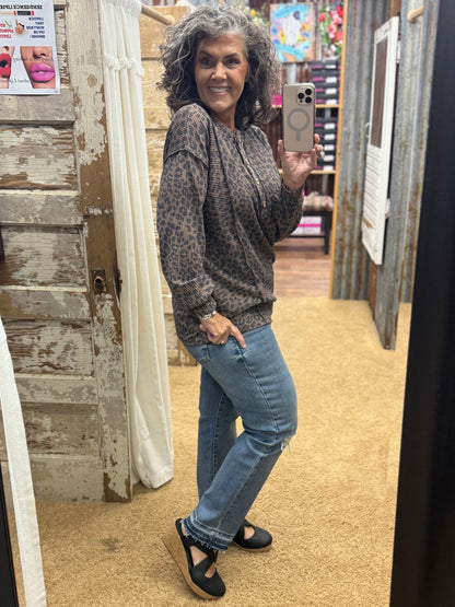 LONG SLEEVE URBAN RIBBED BUTTON FRONT ANIMAL TOP