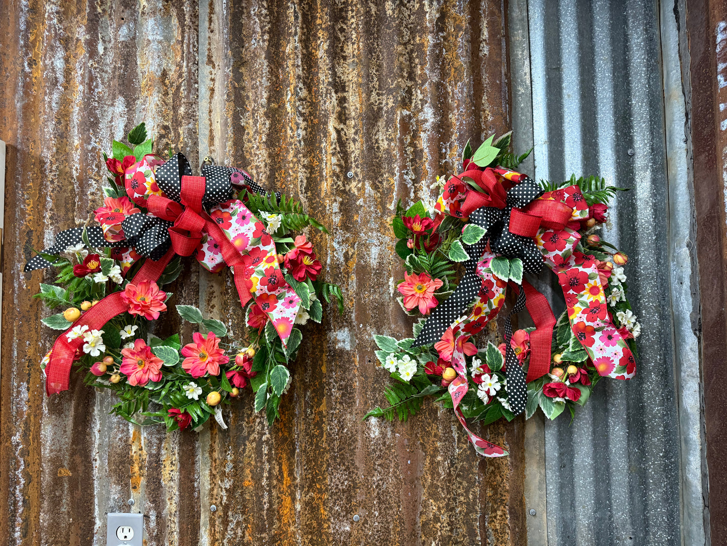 Mix Flower & Currant Berry, Wreath, 24", Orange/Red