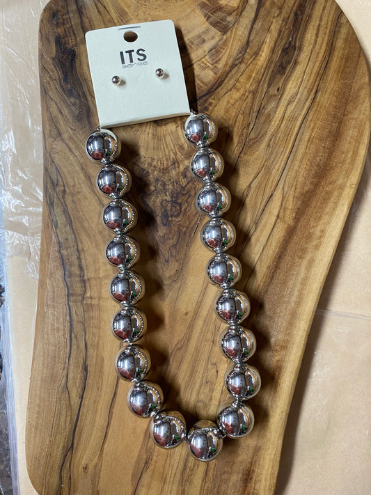 Large Silver Ball Necklace Set