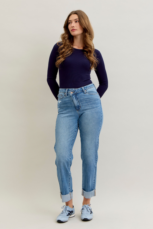 Judy Blue HW BF Criss-Cross Mild Destroy Single Cuff Jeans 881003