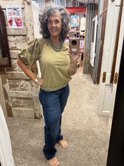 Easel Bubble Sleeve Mineral Wash Top - Olive