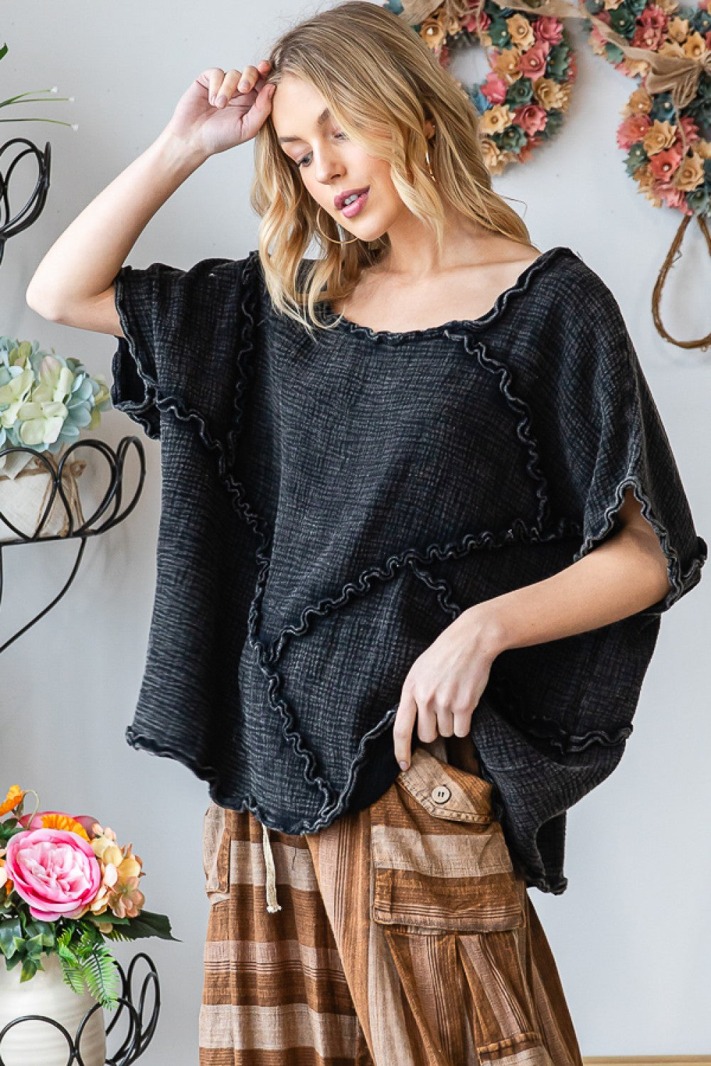 BLACK WASHED DOUBLE GAUZE OVER SIZED WOVEN TOP