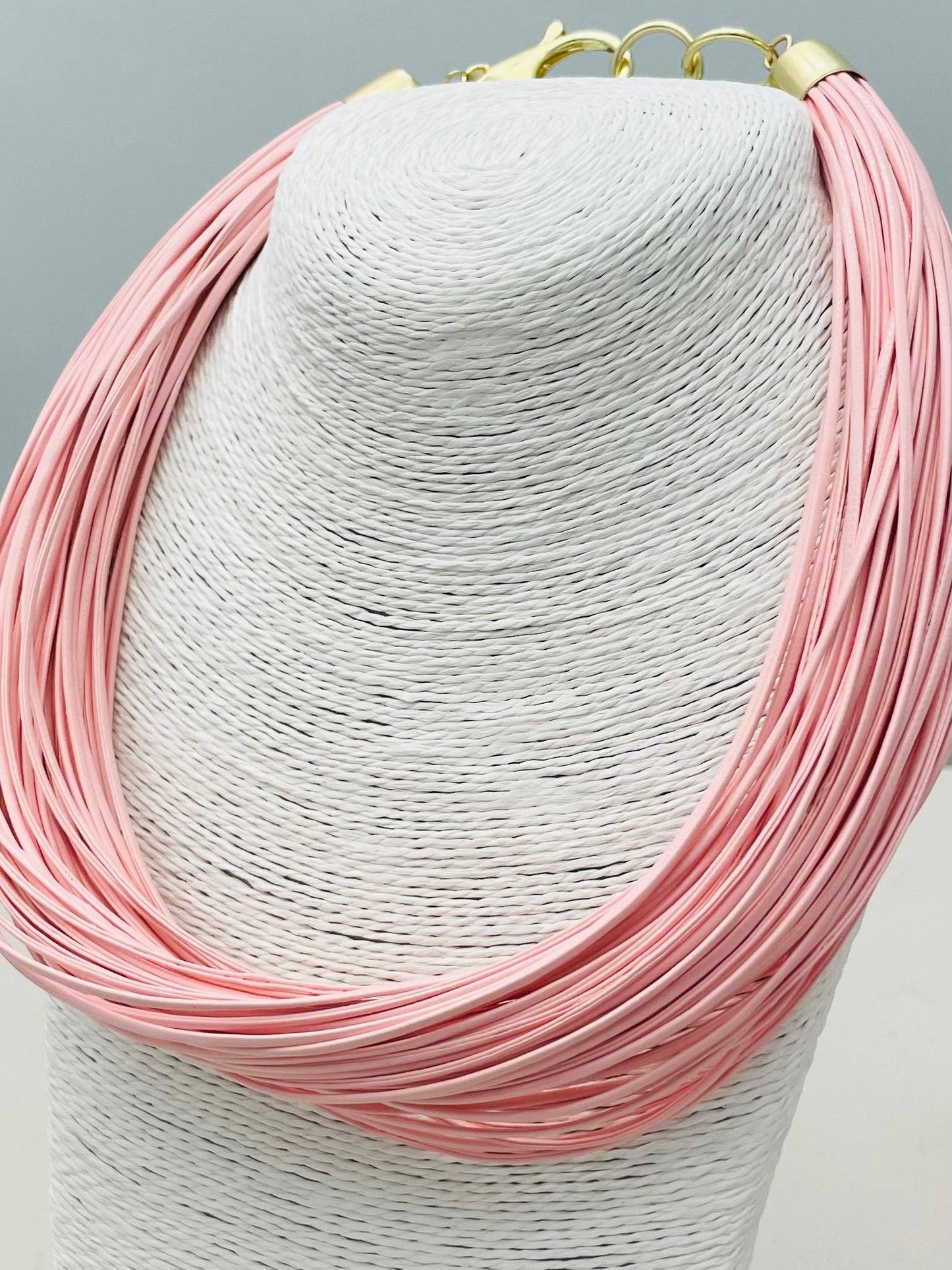 CHIC - Leatherette strand (blush)