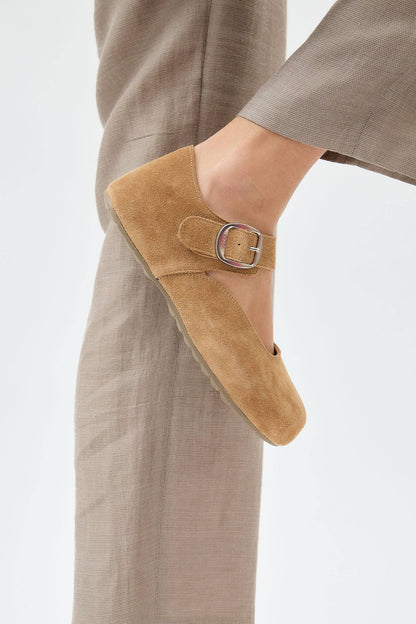 Heritage Hunter Mary Janes in Camel