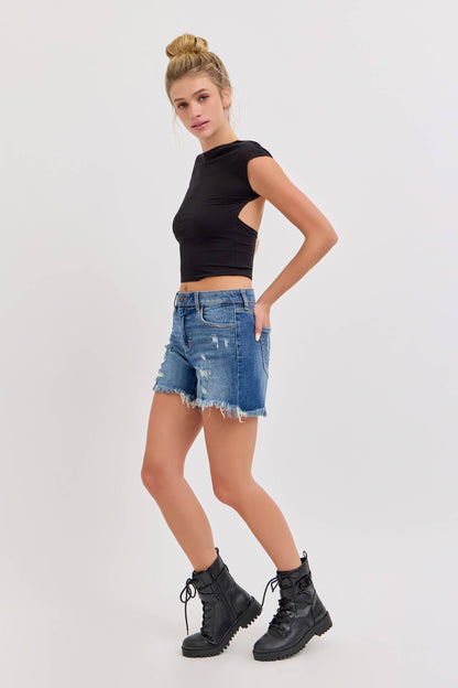 Boyfriend Shorts with Uneven Fray Hem Dark Size Small