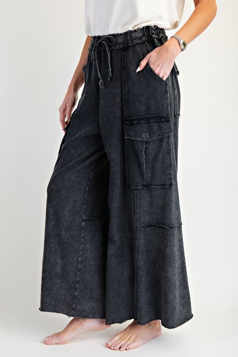 EASEL BLACK WASHED WIDE LEGS TERRY CARGO PANTS