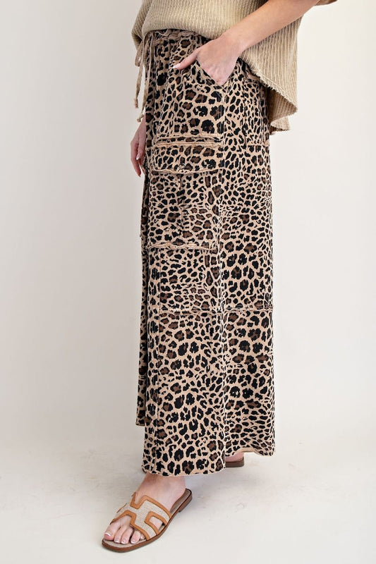 MOCHA ANIMAL PRINTED TERRY KNIT MINERAL WASHED CARGO PANTS