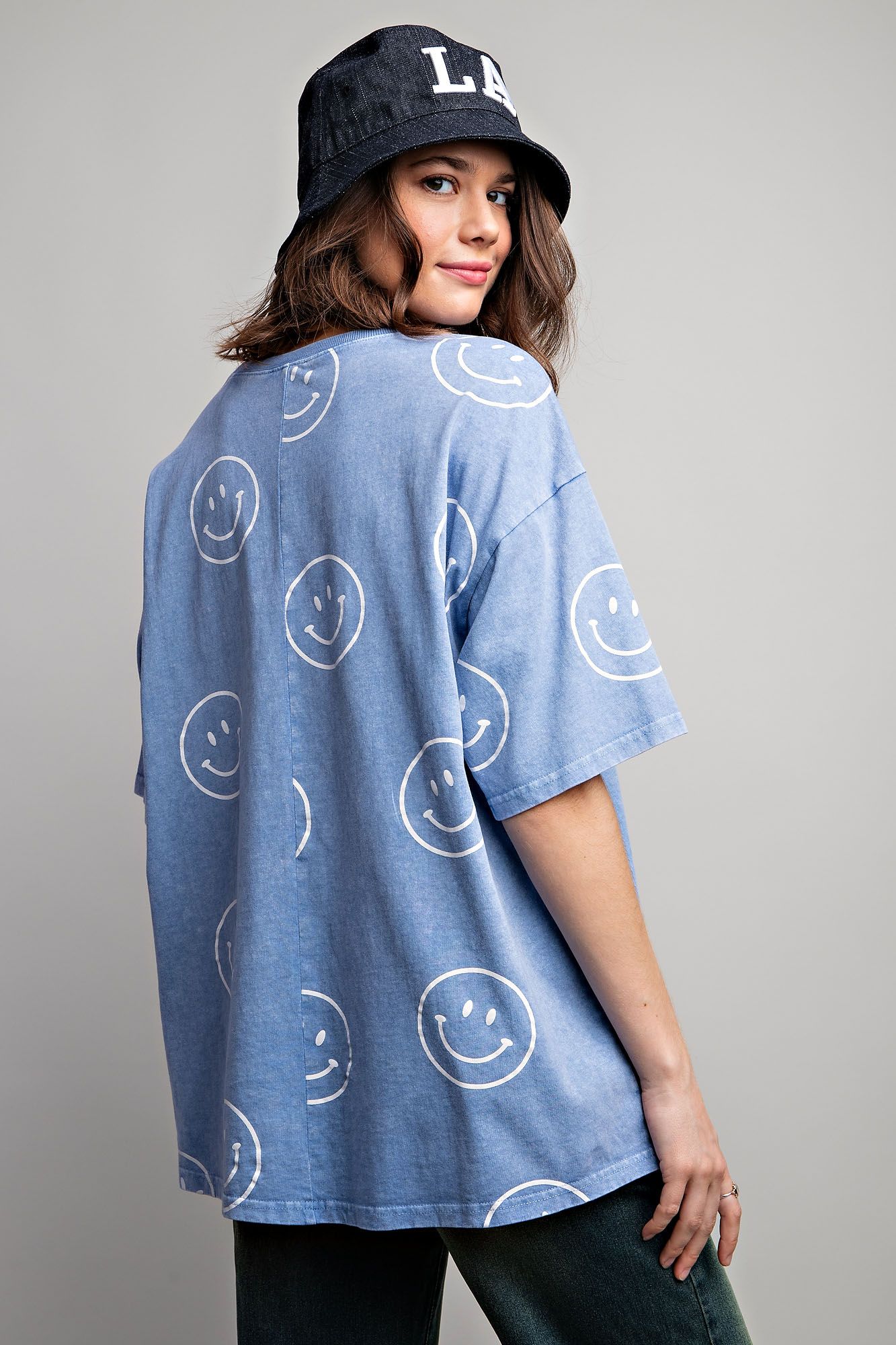 PERI BLUE SMILEY FACE PRINTED WASHED TOP