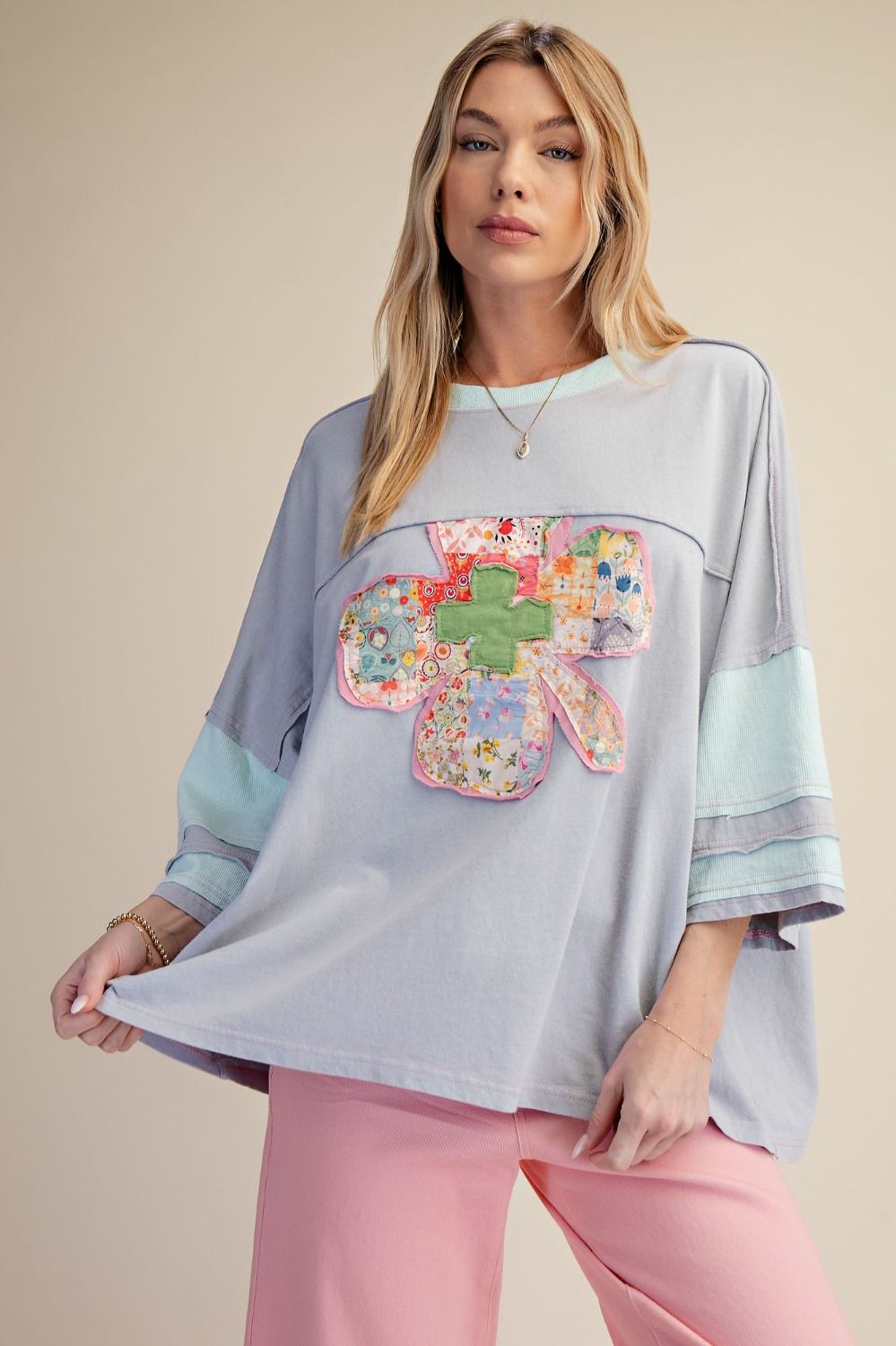 CLOUD BLUE FLORAL PATCH OVERSIZED WASHED TOP