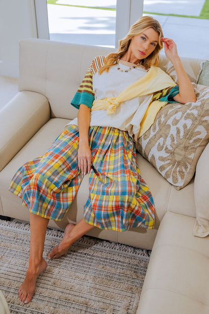 PLAID WOVEN WIDE LEG CAPRI PANTS