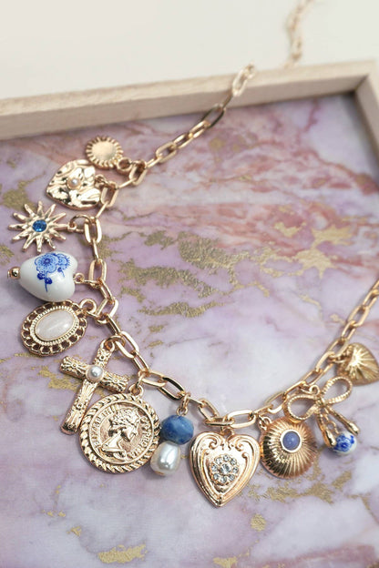 CHARM NECKLACE-PORCELAIN HEARTS CROSS NECKLACE | 80N91593: GOLD