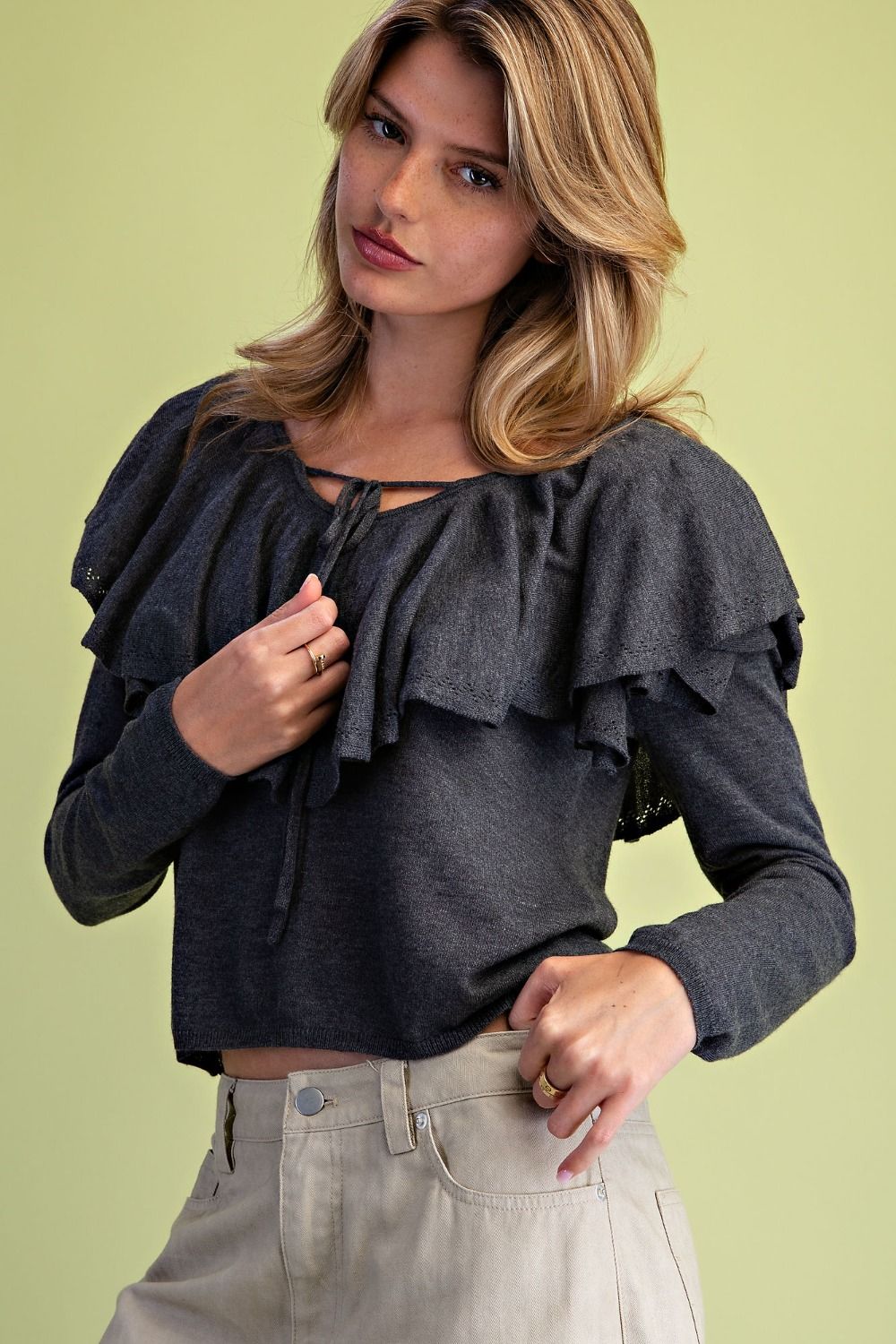 EASEL CHARCOAL COLLAR KNIT TOP