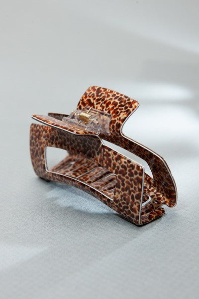 BROWN JUMBO RECTANGLE SPECKLED HAIR CLAW CLIP