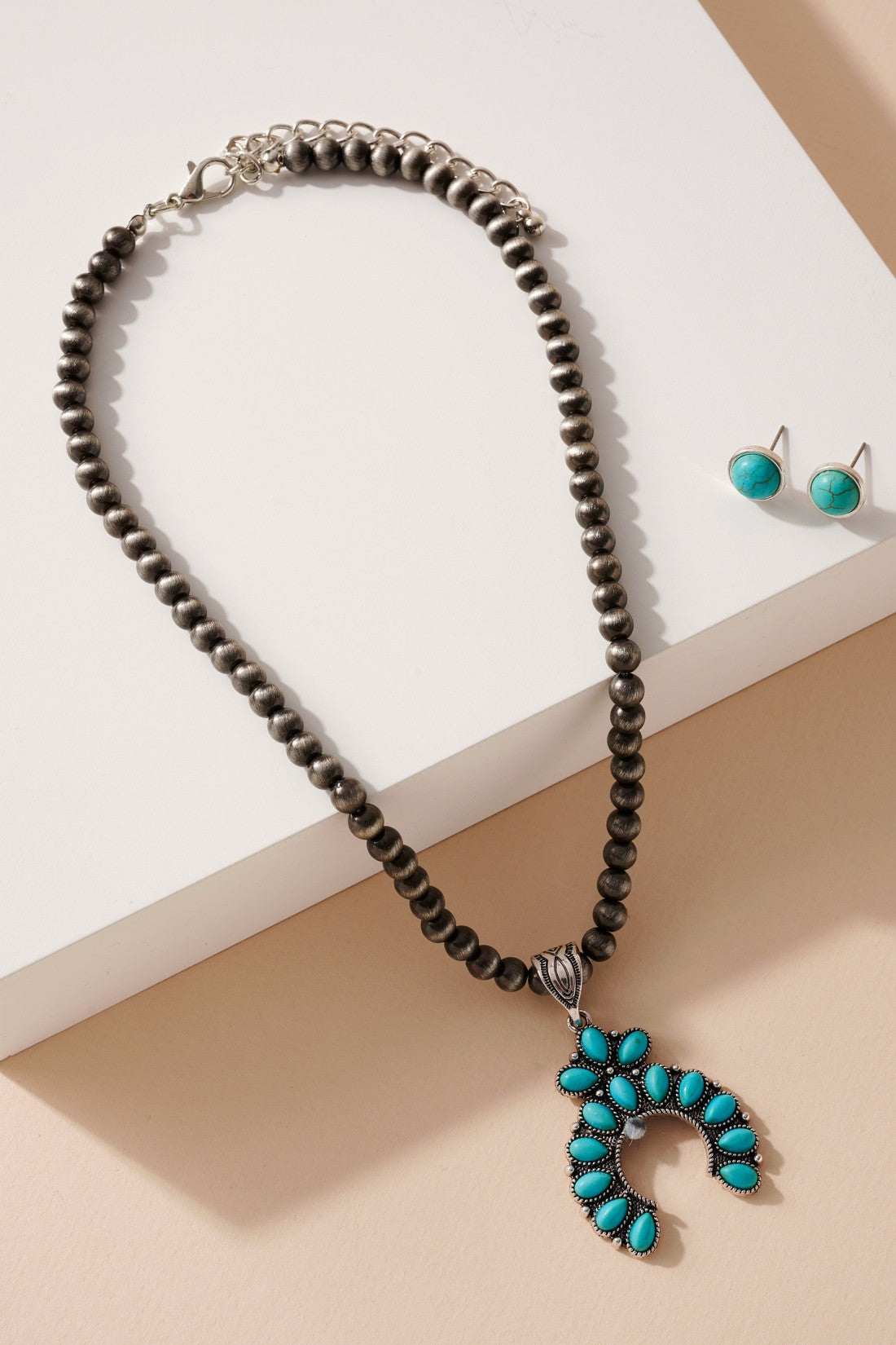 Western Navajo Bead Necklace costume jewelry